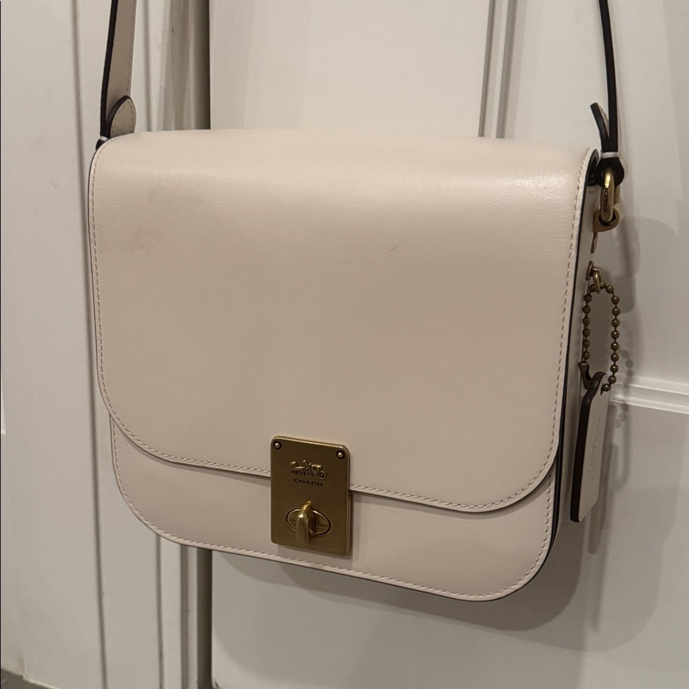 COACH Sutton Saddle Bag in Chalk NWOT purse leather - Picture 3 of 15